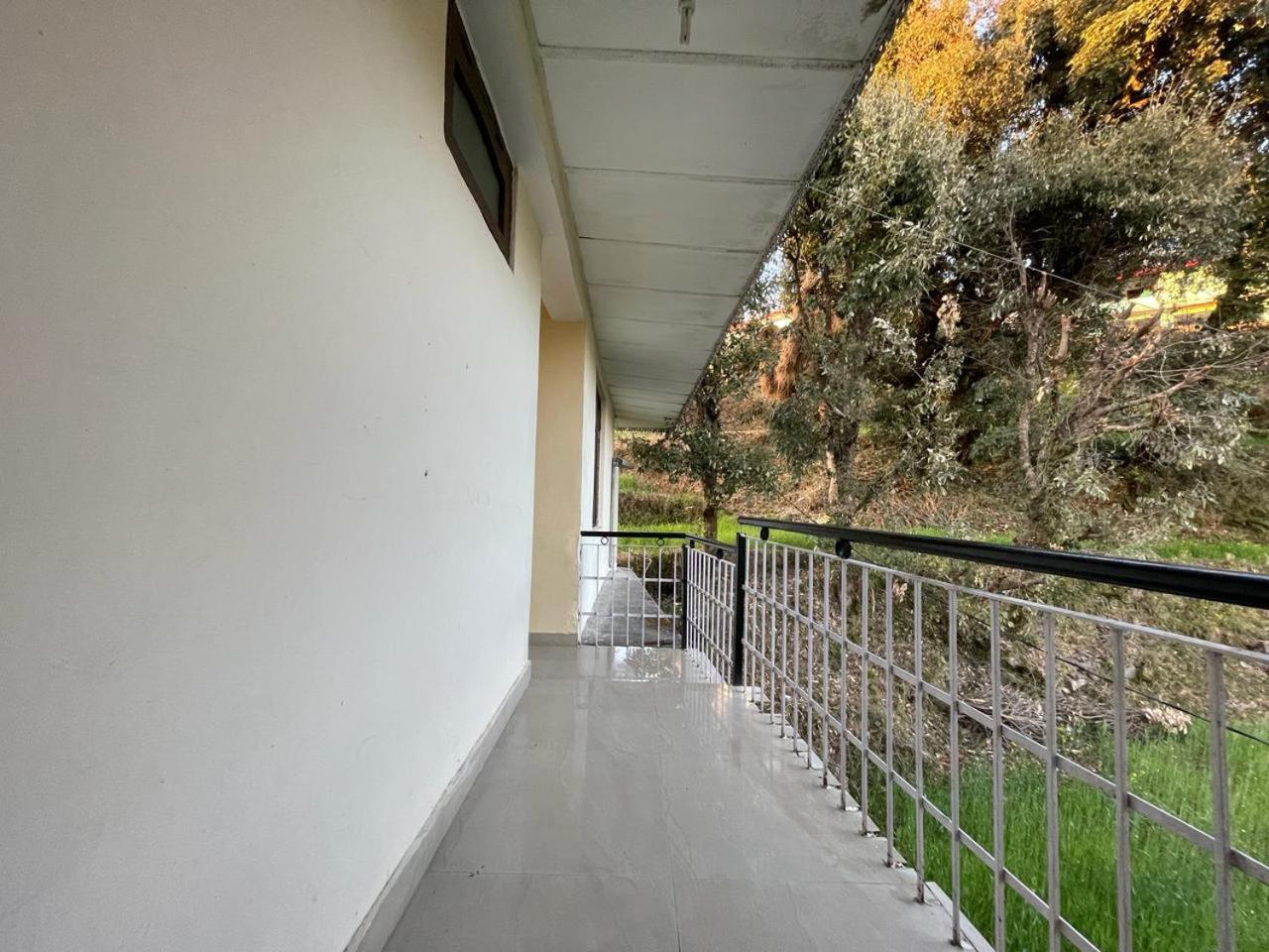 The Lake Cottage By Vrb Hotels Dharamshala Luaran gambar