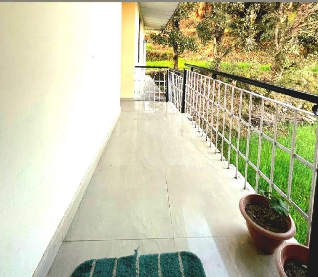 The Lake Cottage By Vrb Hotels Dharamshala Luaran gambar