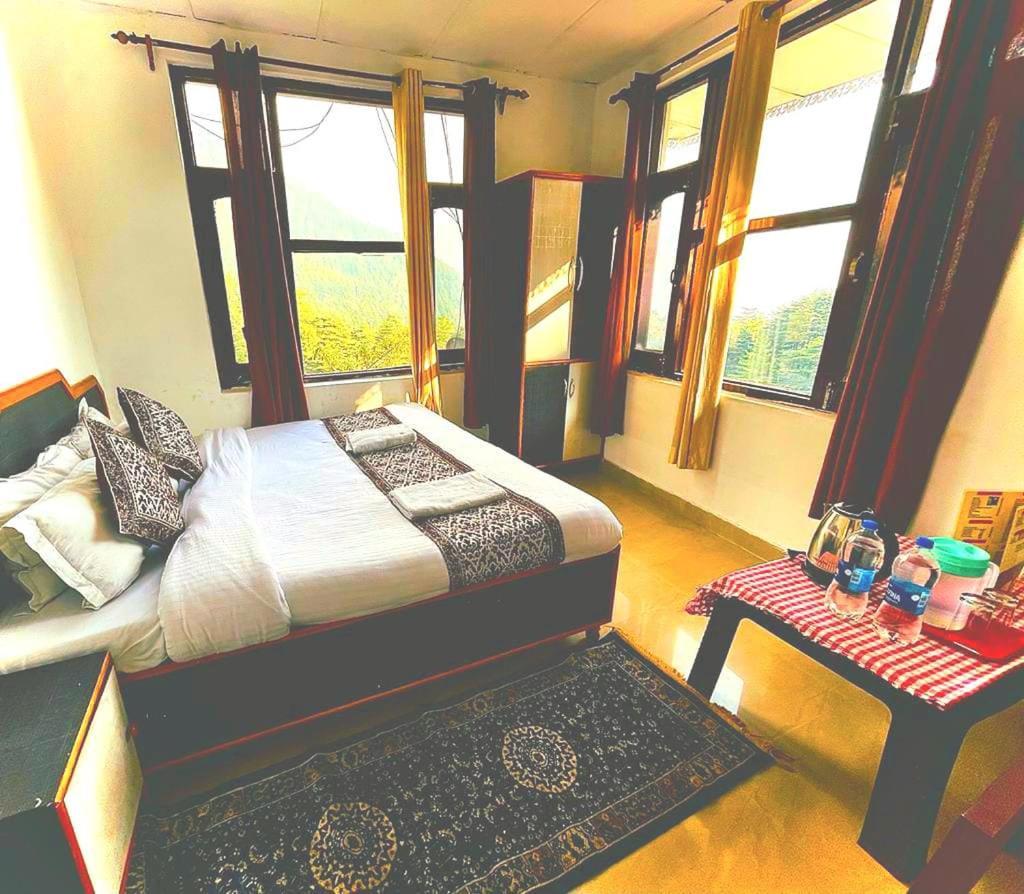The Lake Cottage By Vrb Hotels Dharamshala Luaran gambar